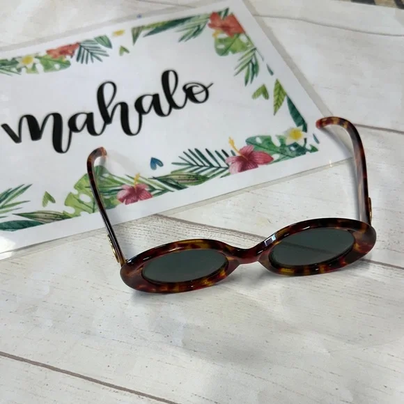 Gucci | Accessories | Retro Gucci Tortoiseshell Oval  display picture 1